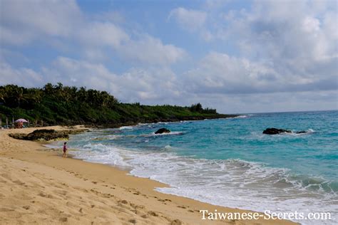  白沙島の白い砂浜で日焼けをしたり海水浴を楽しみましょう！